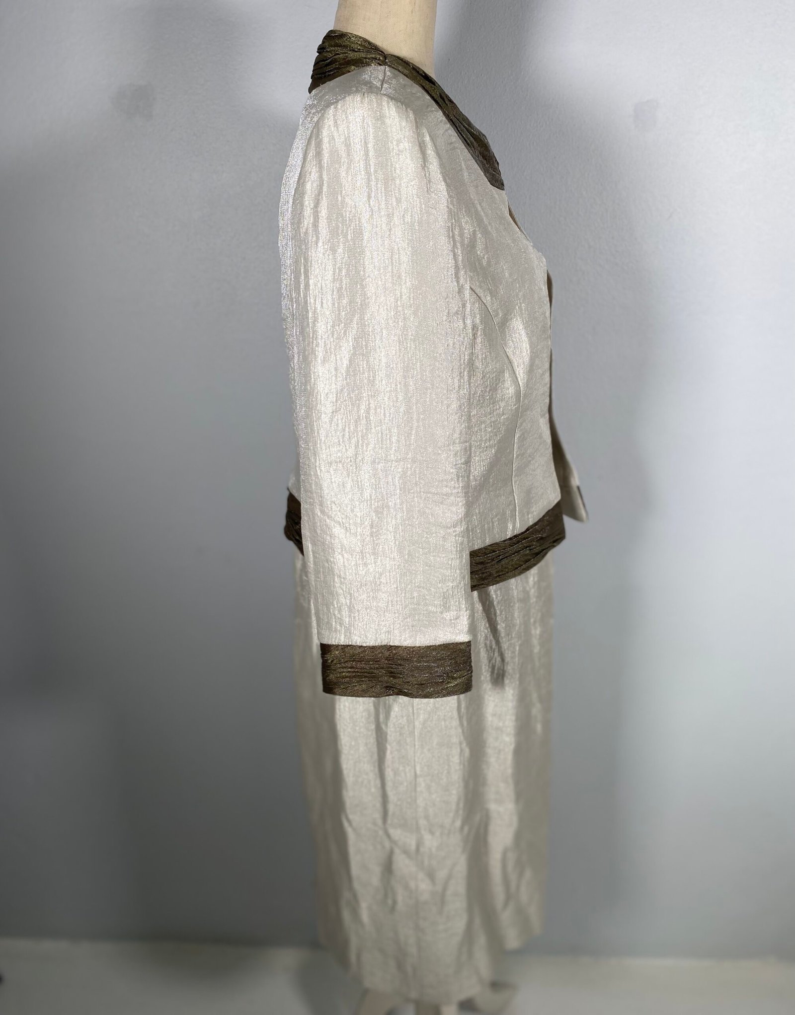Gina Bacconi Sleevless Dress with matching Bolero Jacket – Size: 14