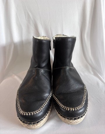 Tsonga Black Leather Wool-Lined Short Boots- Size 40