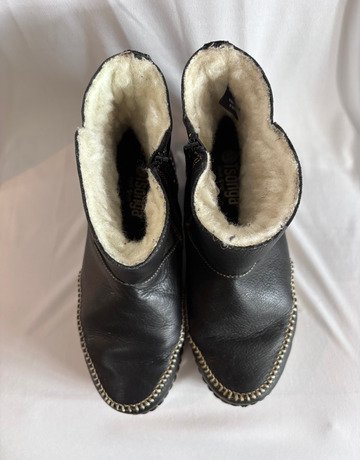 Tsonga Black Leather Wool-Lined Short Boots- Size 40