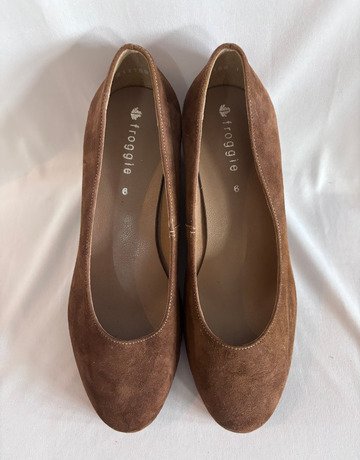 Froggie Brown Suede Round-Toe Wedge Pumps- Size 6