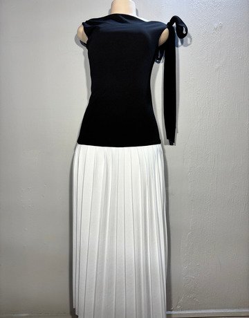 X&O Everywear Black And White Dress- Size Medium