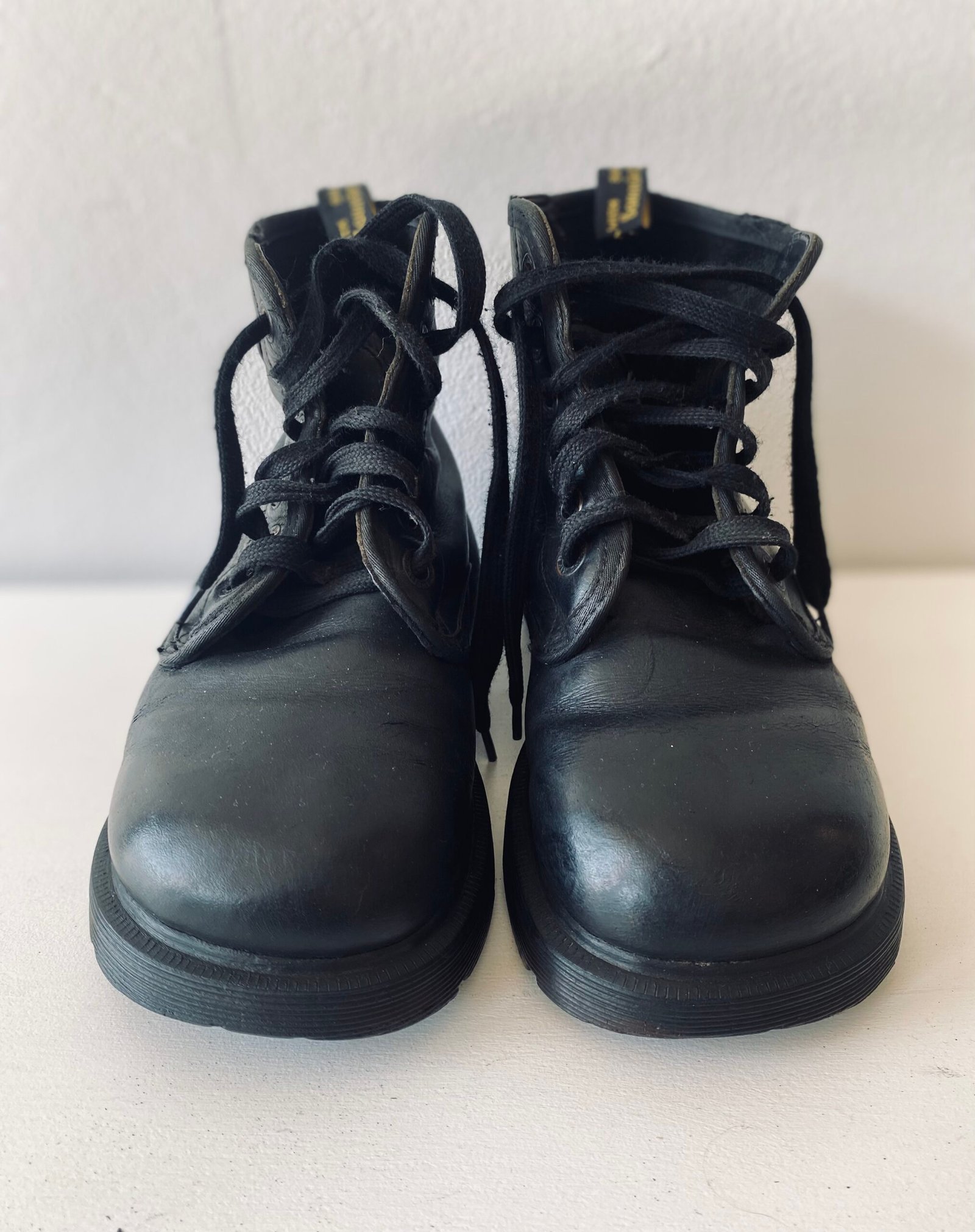 Dr. Martens, Made in England (leather 12 up) - Size- 5