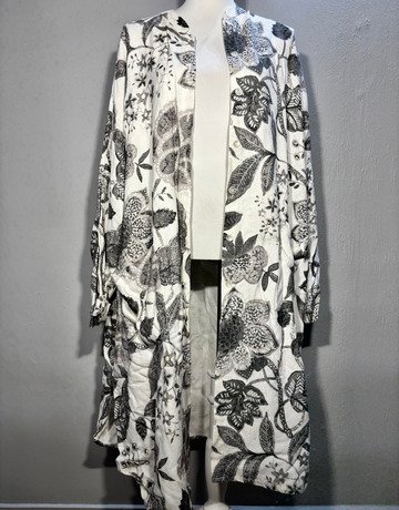 Kiki Grey And White Patterned Jacket- Size