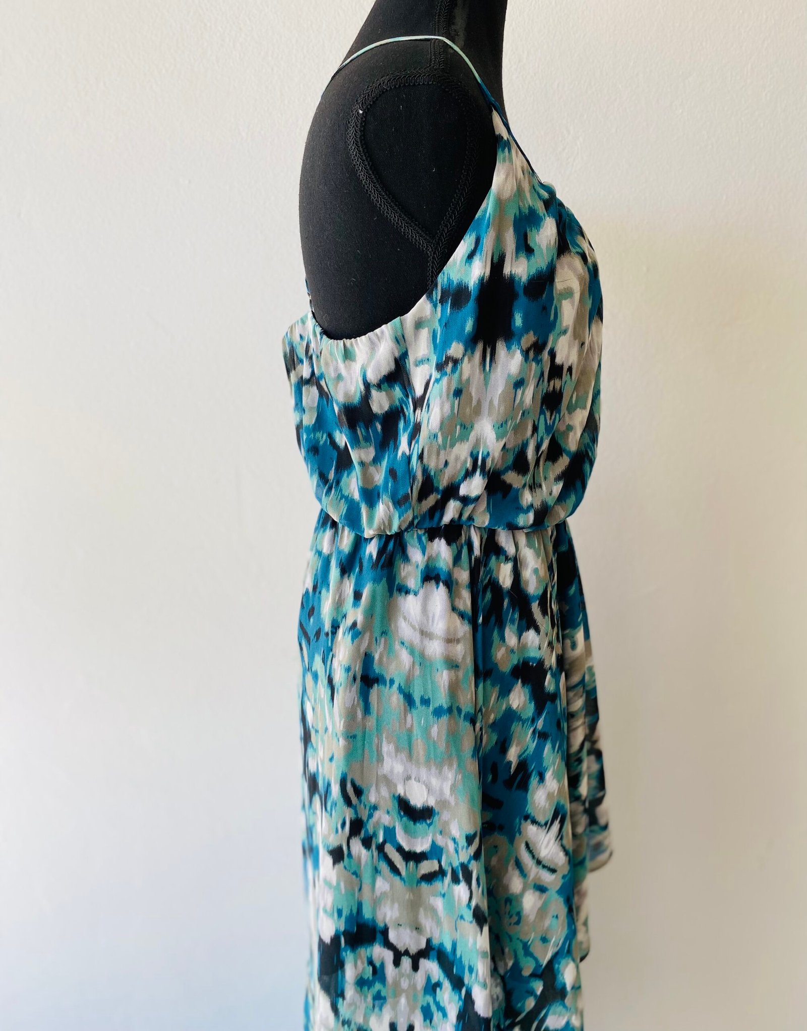 Guess (chiffon high-low dress) – Size: M