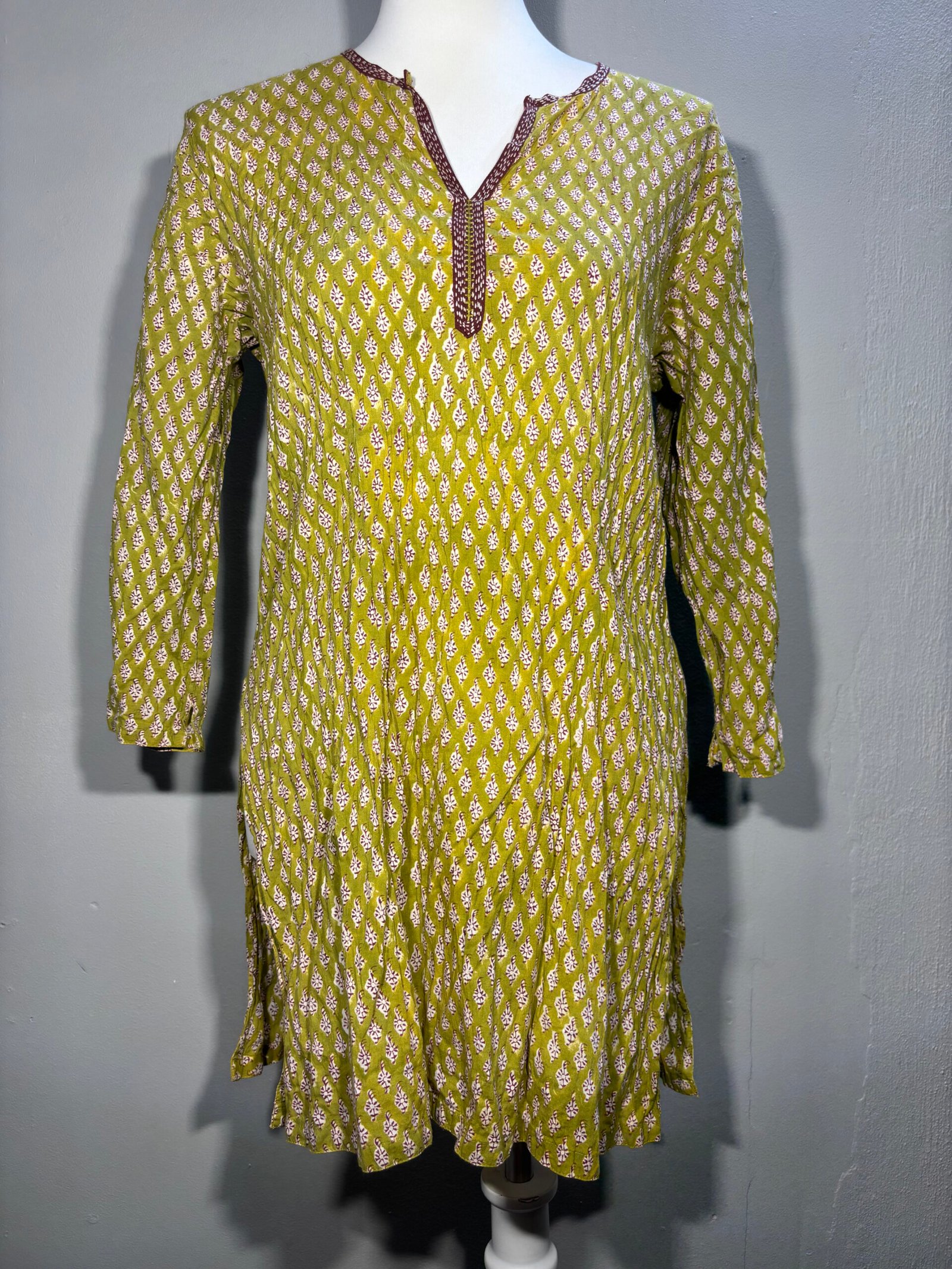 ANOKHI Green And White Cotton Top- Size Medium
