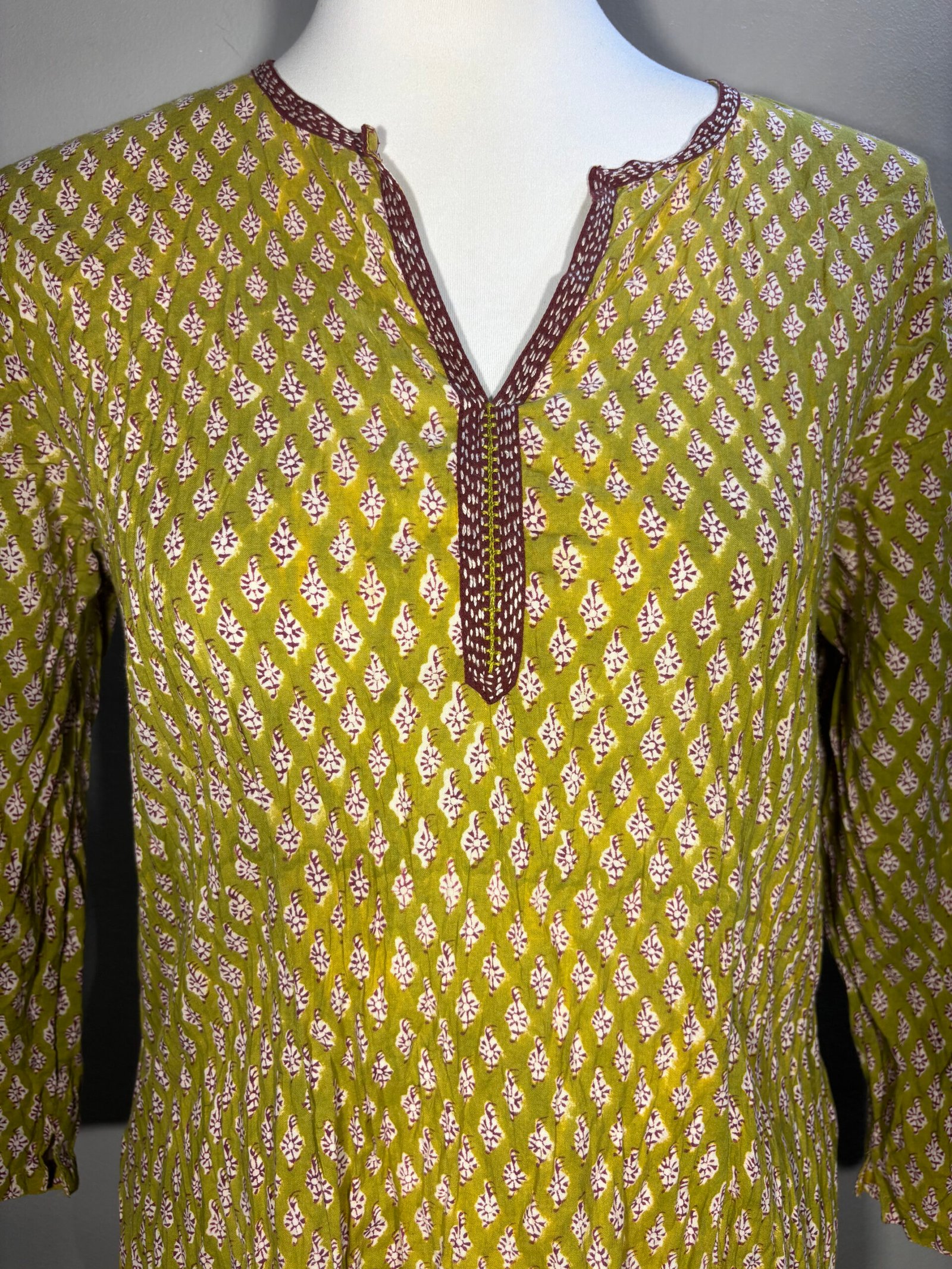 ANOKHI Green And White Cotton Top- Size Medium