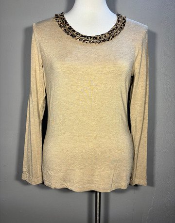 Beige Long Sleeve Top (No Brand Name)- Size Medium