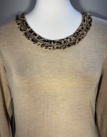 Beige Long Sleeve Top (No Brand Name)- Size Medium