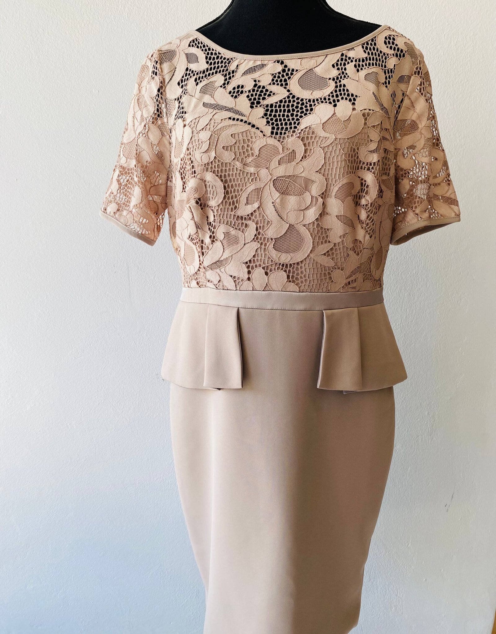 Coast, beige cocktail dress - Size: XL/16