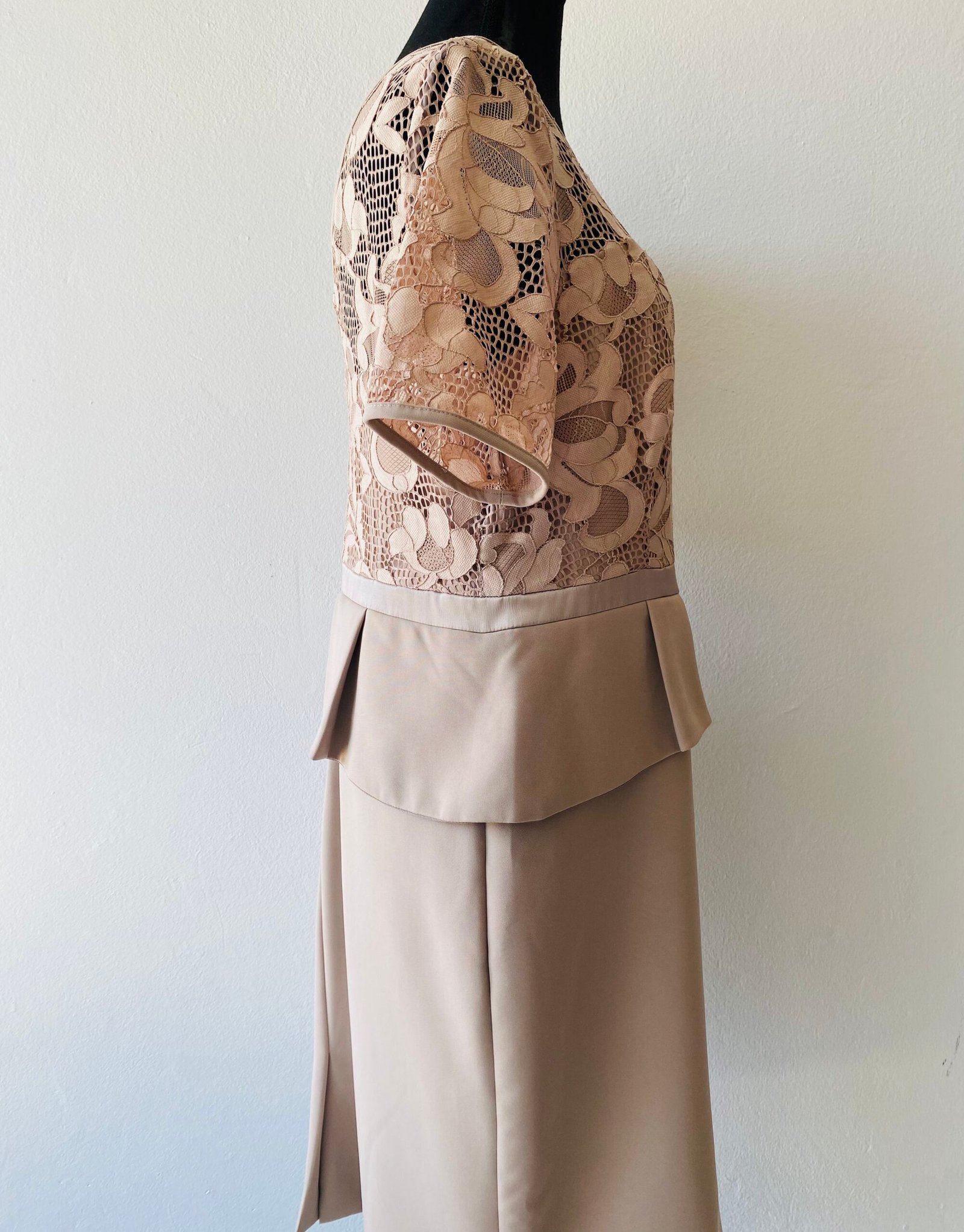Coast, beige cocktail dress – Size: XL/16