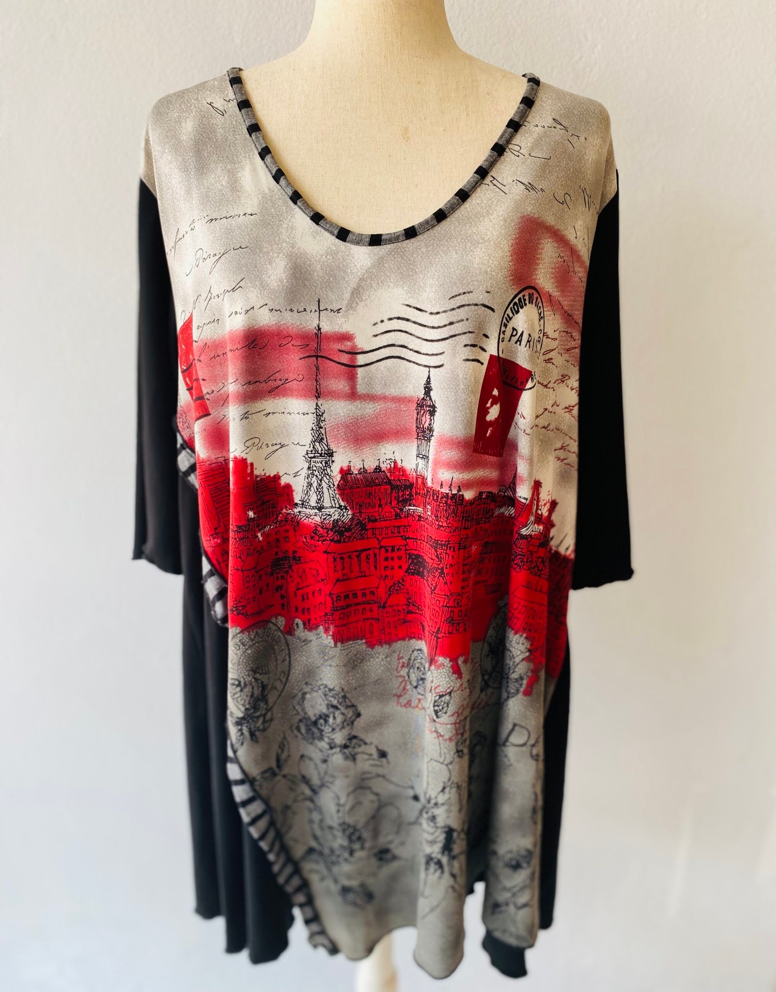 Hayley Joy top - Size: SA 18