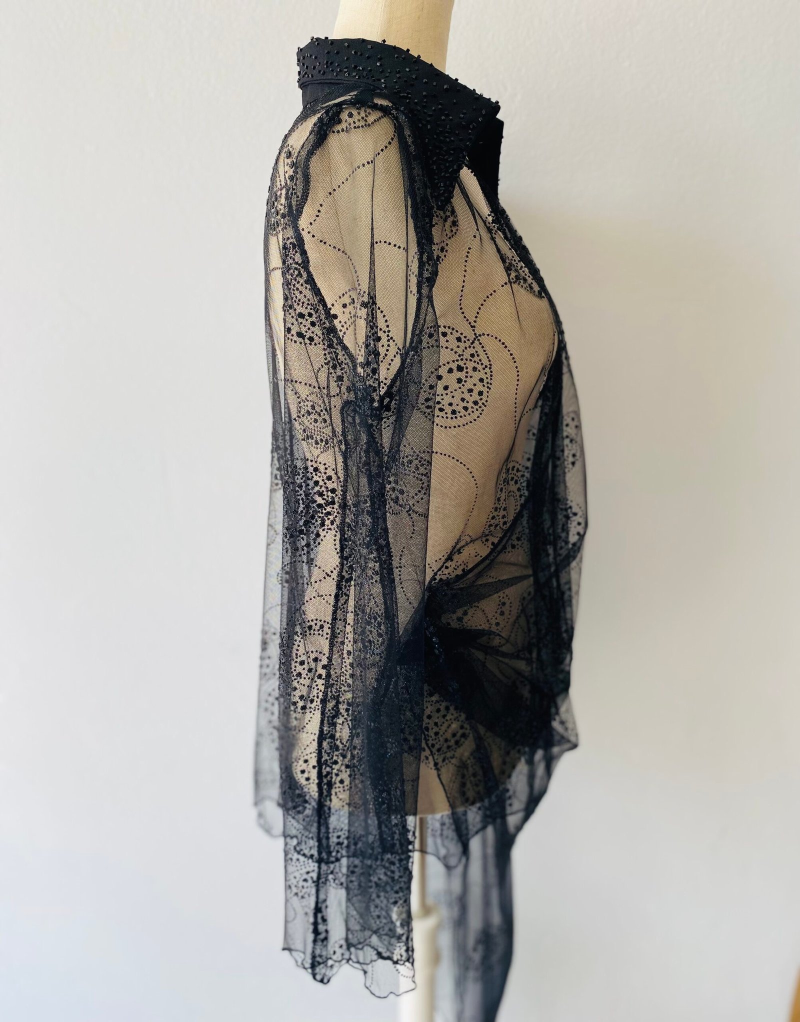 Delicate Beaded Blouse (no brand) – Size: SA 8