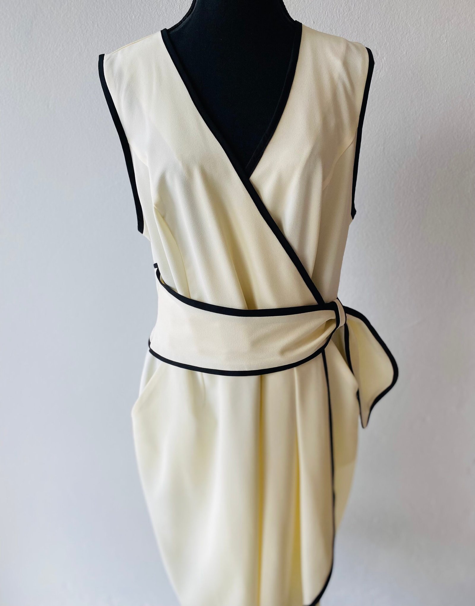Leigh Schubert - Size: SA 16