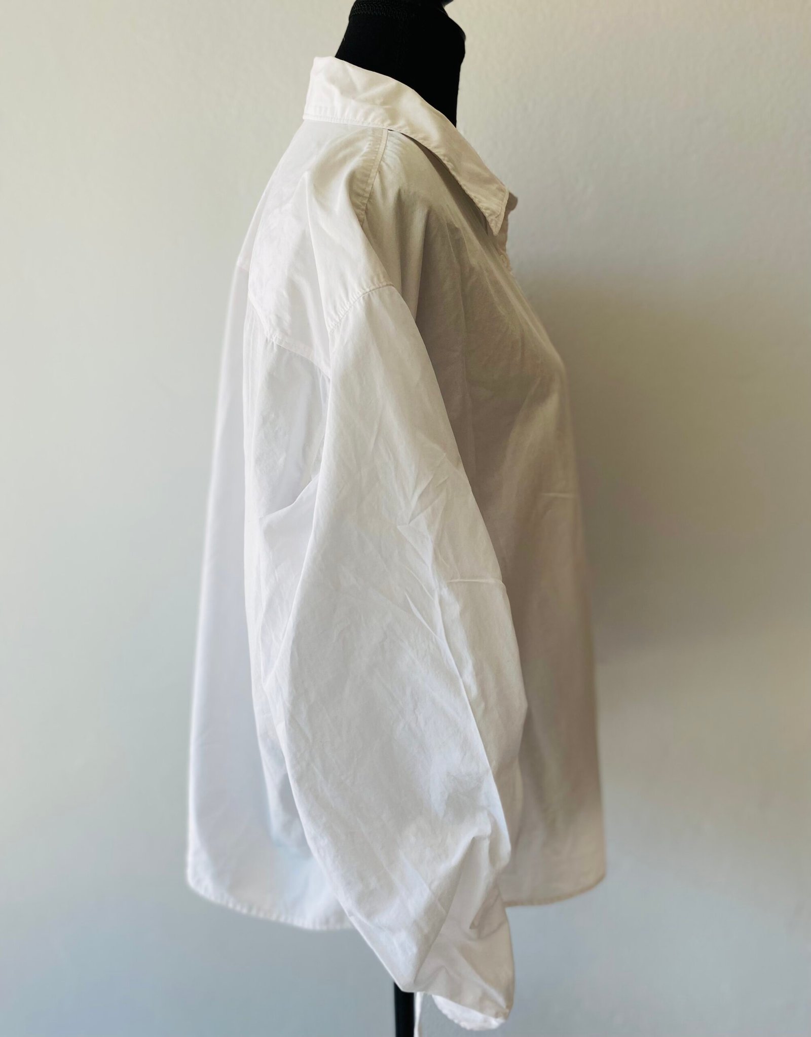 Levi, white cotton blouse with rouged sleeves – Size: L/16