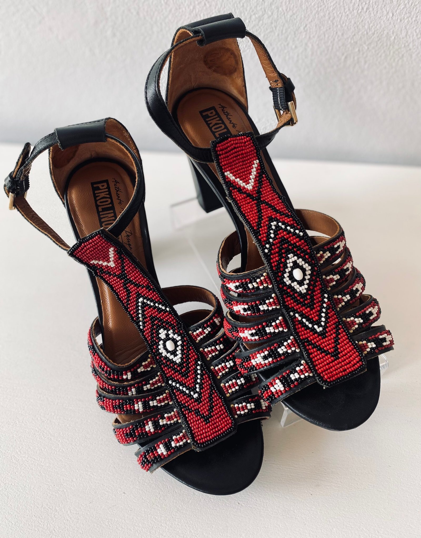 Pikolinos Leather Sandals/Heels (with Masai beaded detail) – Size: SA 7
