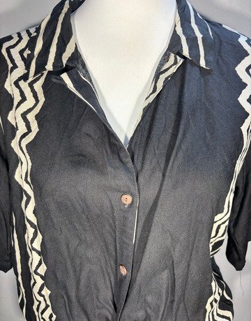 Iconique Black And White Viscose Top- Size Large