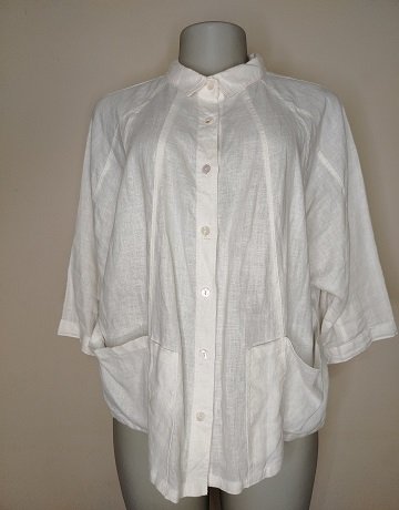 Silhouette Linen Top - Size Medium