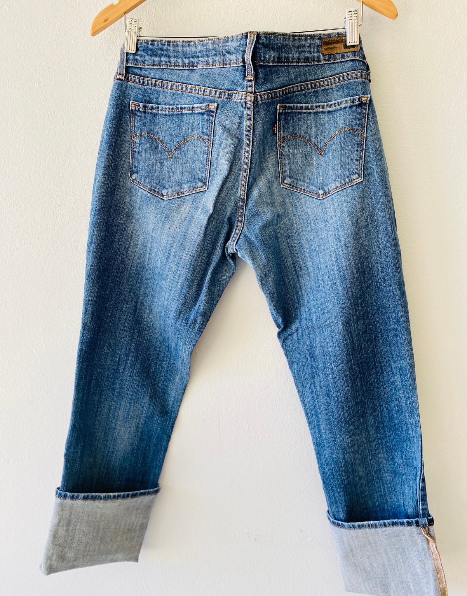 Levi Demi Curve Jeans – Size: US 10