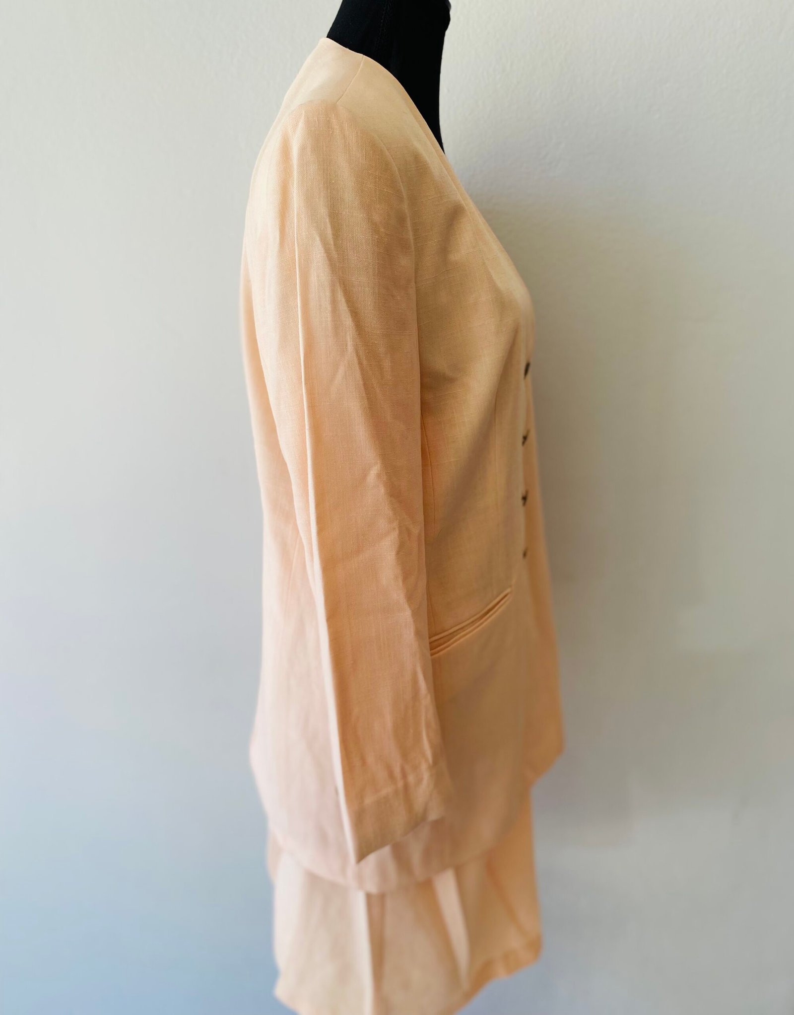 Vintage Woolworths, Blazer & Skirt (blazer is lined, skirt is not) – Size: SA 12