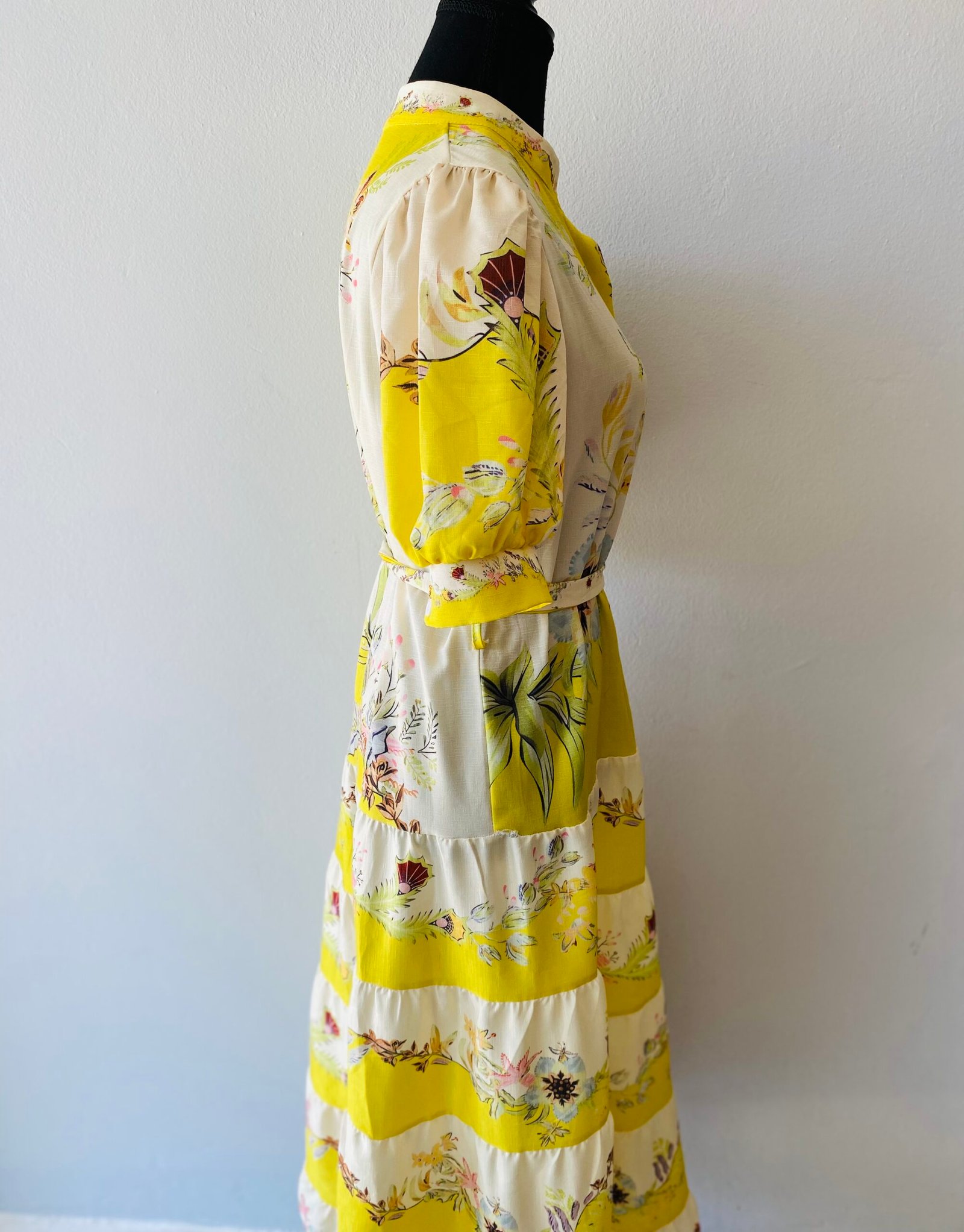No Label Dress – Size: SA 10